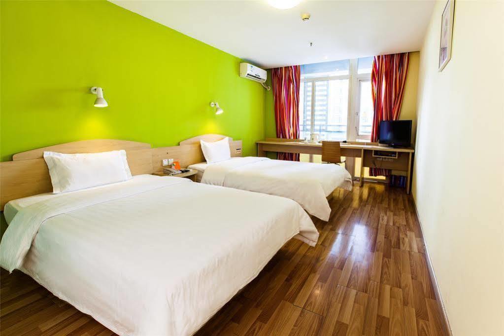 7 Days Inn Guangzhou Exterior photo